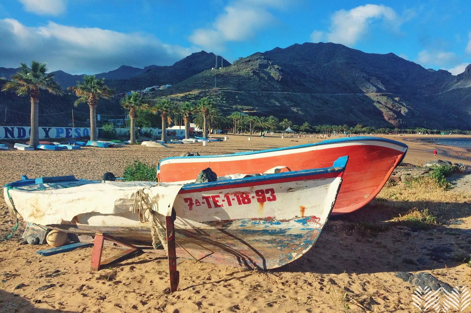 Playa de las Teresitas - boats on shore